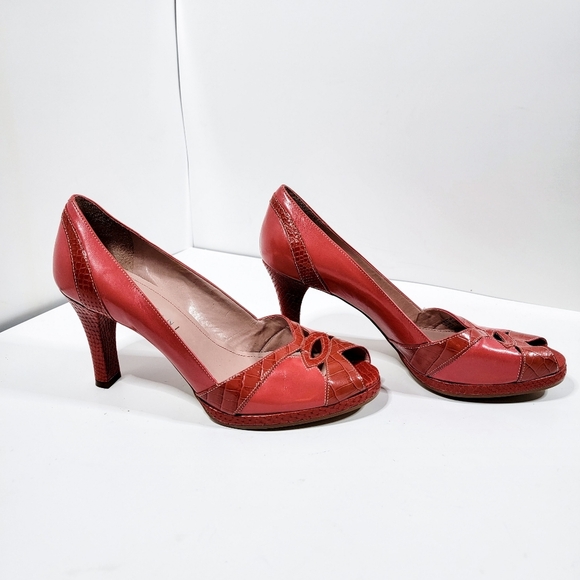 Vintage Gianni Bini Muted-Red Leather Peep Toe Heels w/ Croc Detailing - Picture 3 of 9